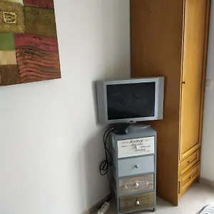 https://apt-avgerinos.hotelschalkidiki.net