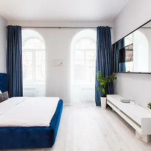 https://exclusive-luxury-apartment-in-the-center-of-lviv.hotelslviv.net